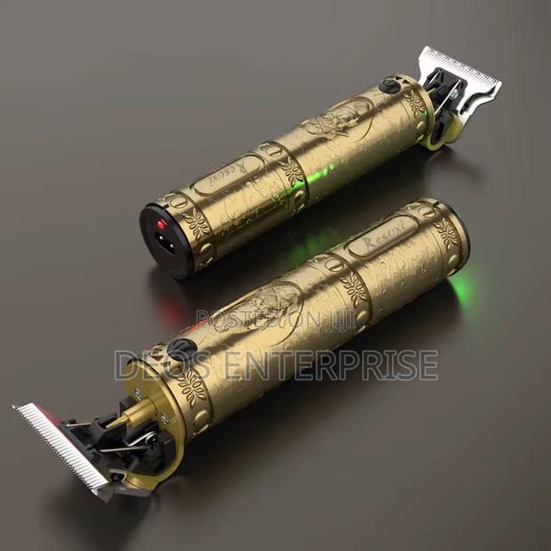 Digital Battery Display Hair Clipper · Photo 1