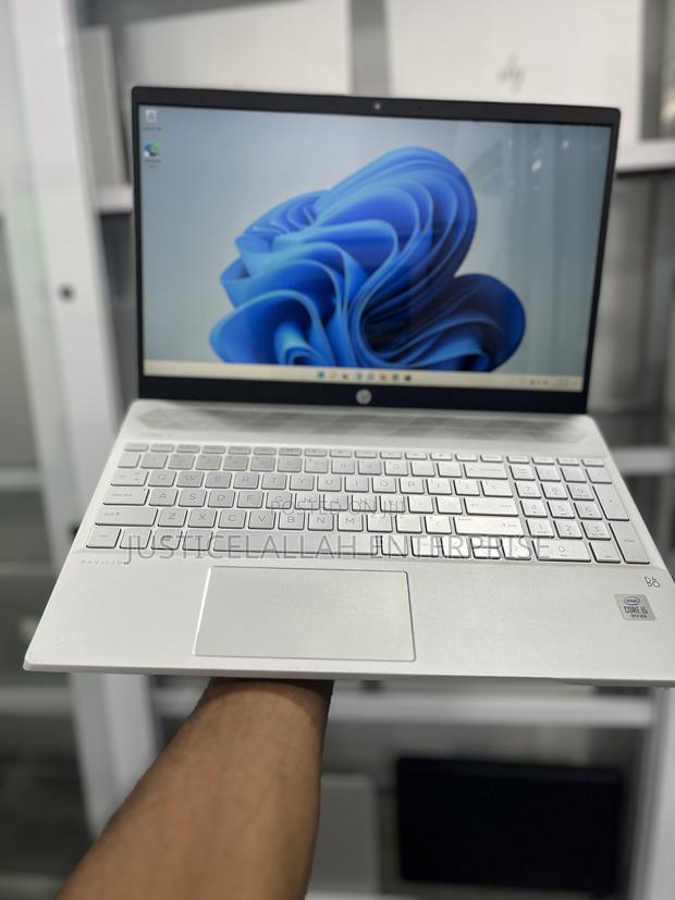 Laptop HP Pavilion 15 8GB Intel Core i5 SSD 256GB · Photo 2