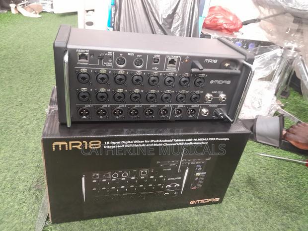 Midas 18 Channel Mixer Mr18 · Photo 2