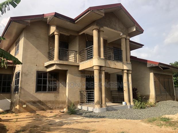 5bdrm Duplex in Oyarifa, Ghana Flag for sale · Photo 1