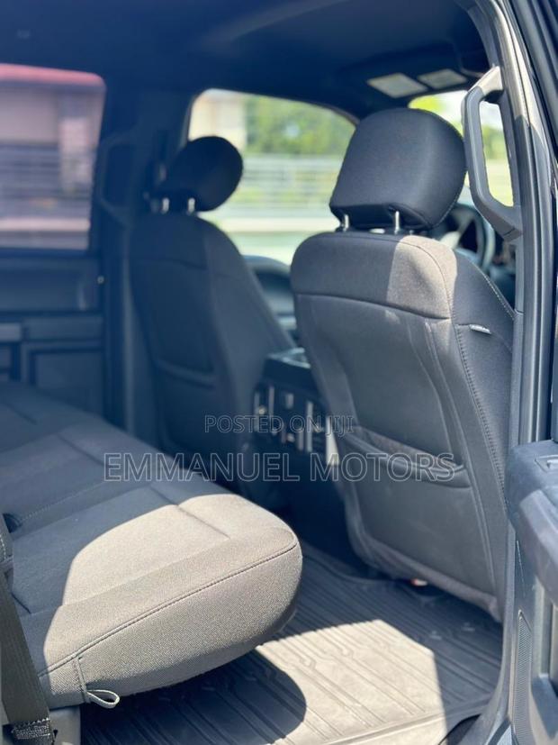 Ford F-150 2019 Black · Photo 6