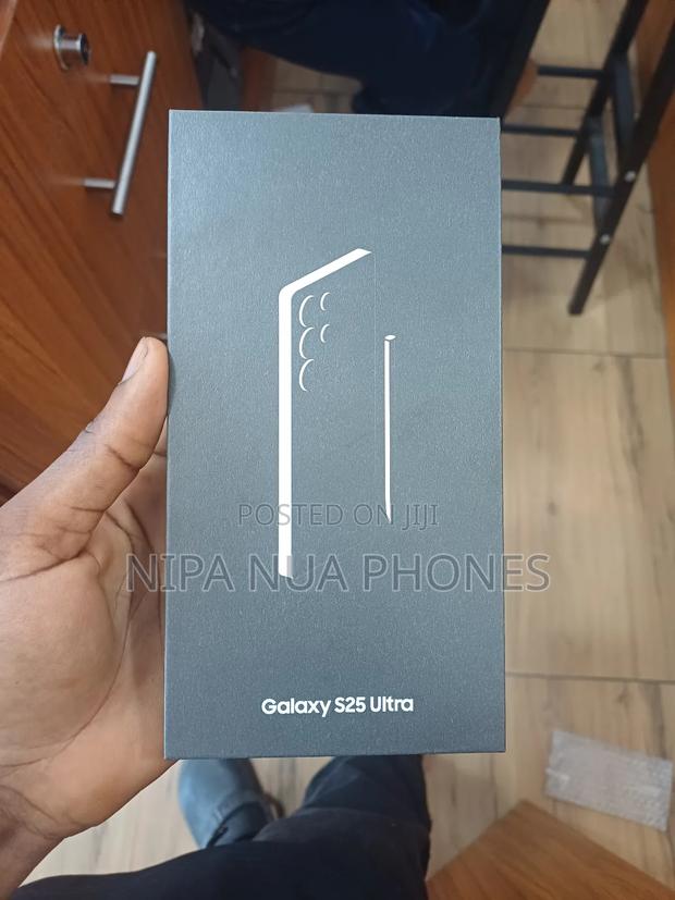 New Samsung Galaxy S25 Ultra 256 GB Gray · Photo 2