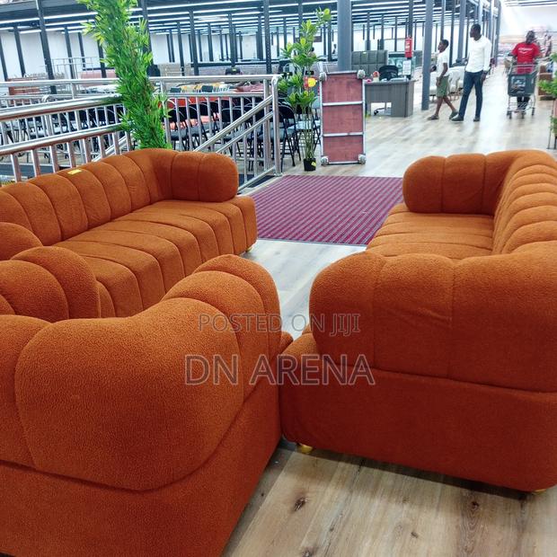 3+ 3+ 1 Luxury Sofa Set · Photo 3