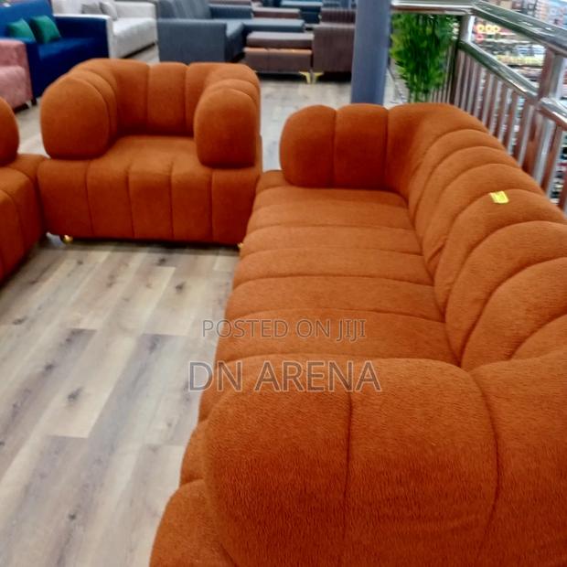 3+ 3+ 1 Luxury Sofa Set · Photo 4