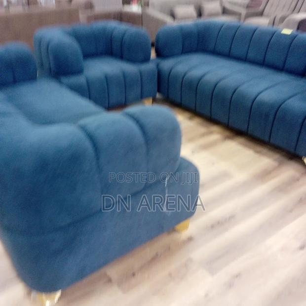3+ 3+ 1 Luxury Sofa Set · Photo 6