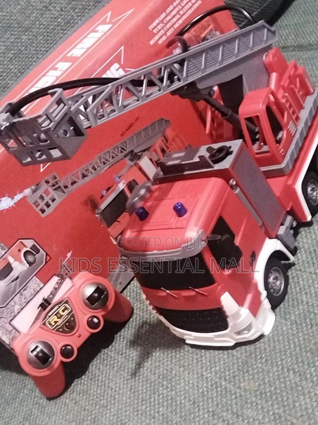 Remote Control Fireman Truck for Kids · Photo 4