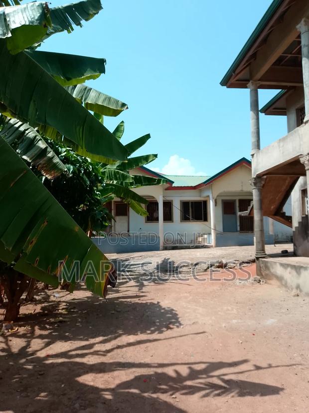 6bdrm Block of Flats in Bortiano for sale · Photo 6
