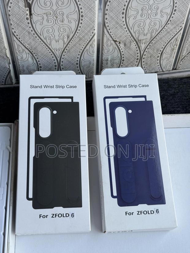 Z Fold 6/7 Kickstand Silicone · Photo 2