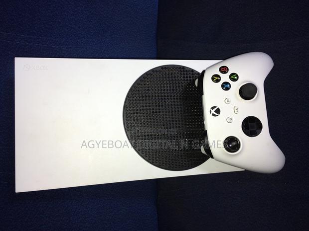 Xbox Series S With 512gb · Photo 2
