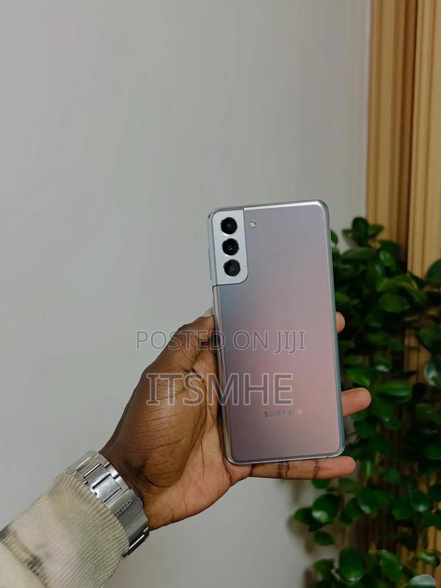 New Samsung Galaxy S21+ 5G 128 GB Silver · Photo 2