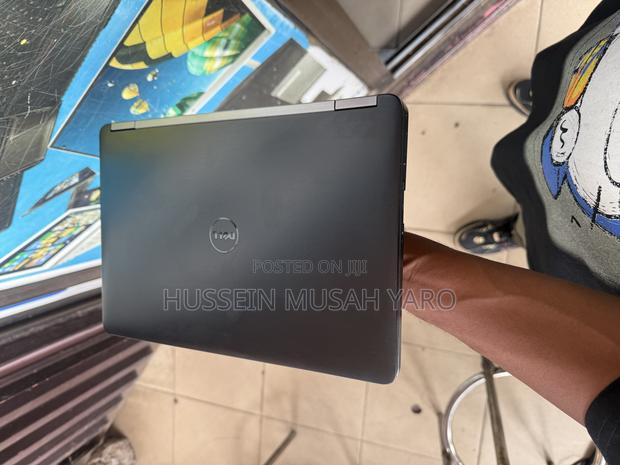 Laptop Dell Latitude 12 E5270 8GB Intel Core i5 SSD 256GB · Photo 3