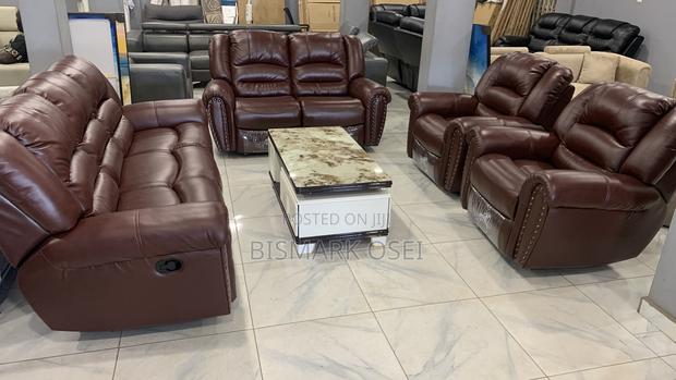 Automatic Recliner Sofa Set · Photo 2