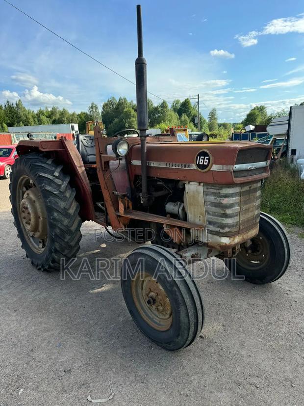 Massey Ferguson 165 · Photo 2
