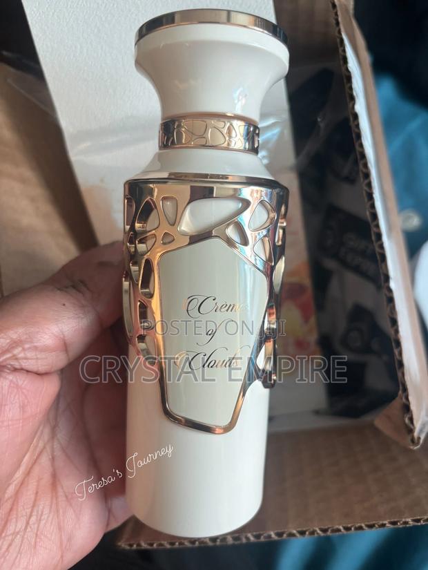 Crème of Clouds Perfume · Photo 1