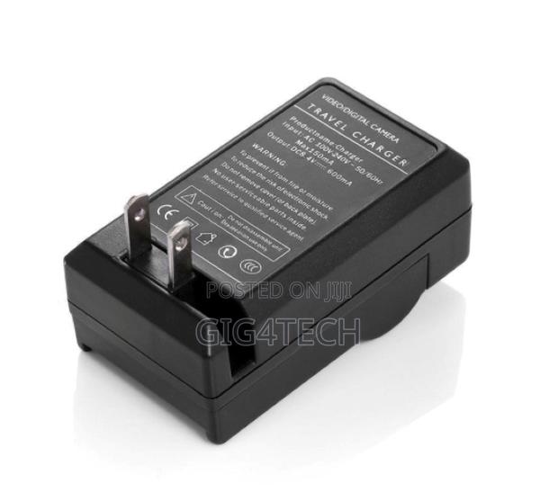 Extra Battery Charger for Np-F550, Np-F570, Np-F770, Np-F970 Batteries · Photo 2