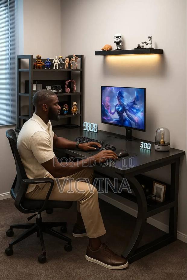 Gaming | Studio | Office Desk With Shelves · Photo 4
