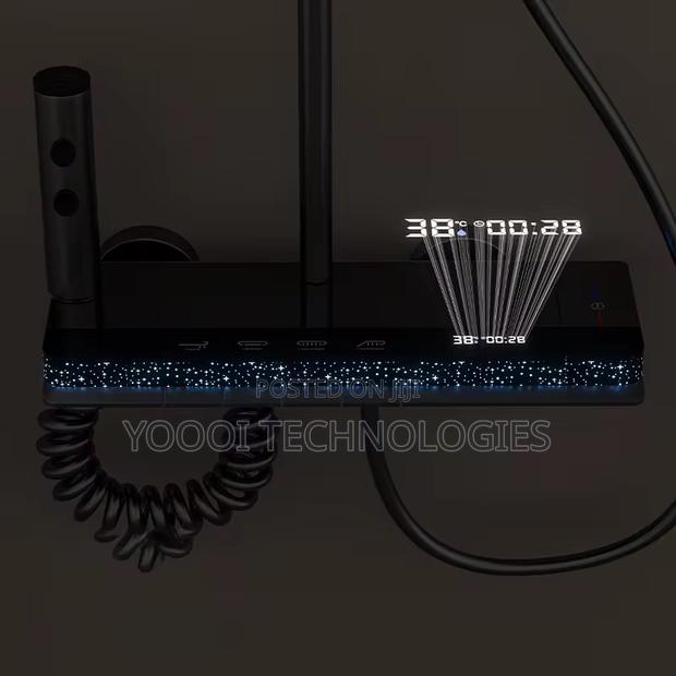 Digital Thermostatic 4 in 1 Piano Shower · Photo 3