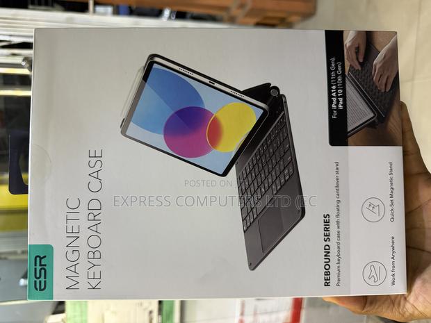 iPad 11th(A16, 2025)/10th Gen Esr Case With Magic Keyboard Original · Photo 1