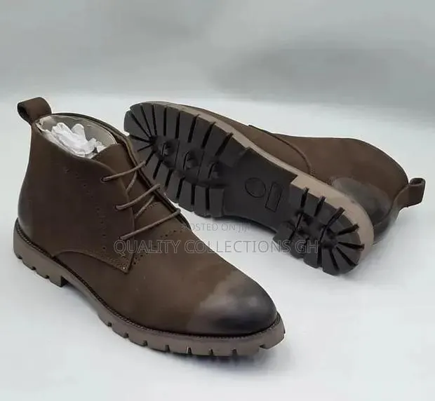 Timberland Chukka Boots · Photo 1