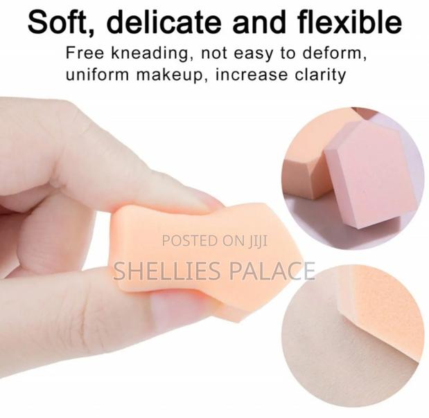 Solid Color Latex Free and Vegan Makeup Sponge Foam Wedges · Photo 3