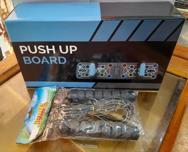 Multifunctional Push Up Board With Skipping Rope Package. · Photo 1