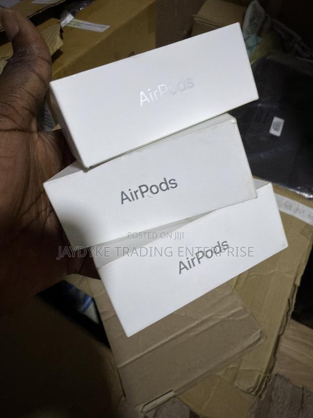 Airpods 4 Normal · Photo 3