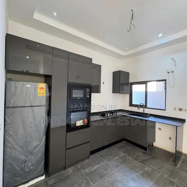 3bdrm Duplex in East Legon Hills for sale · Photo 3