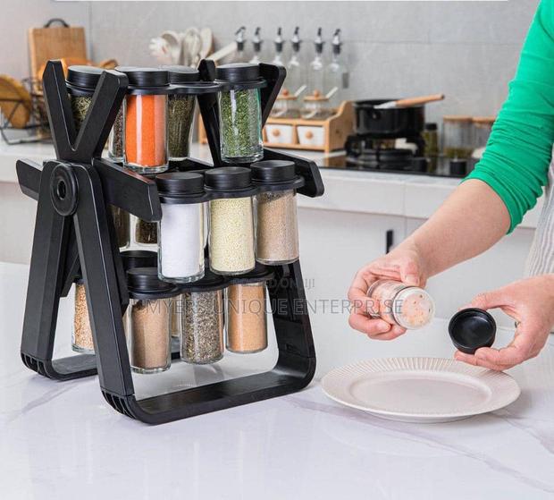 Multiple 18pcs Rotating Spice Rack · Photo 1