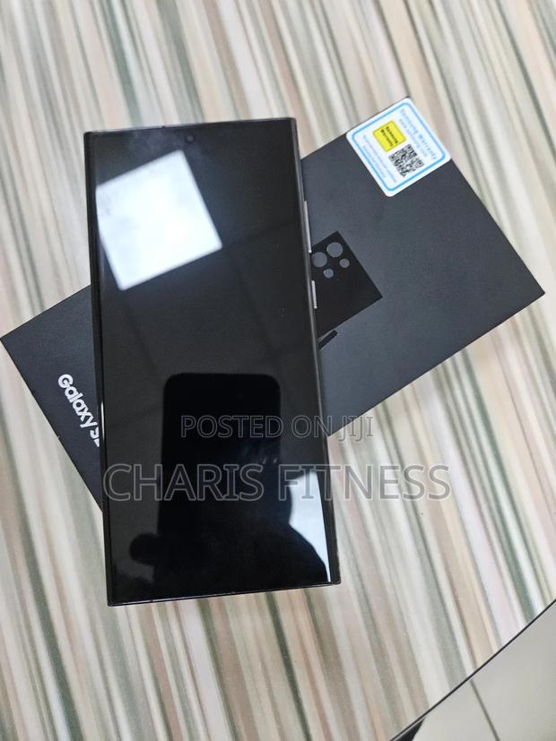 New Samsung Galaxy S23 Ultra 256 GB · Photo 2