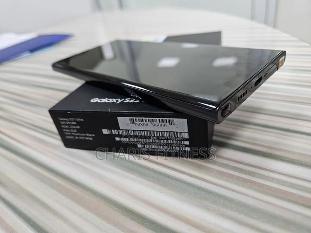 New Samsung Galaxy S23 Ultra 256 GB · Photo 4
