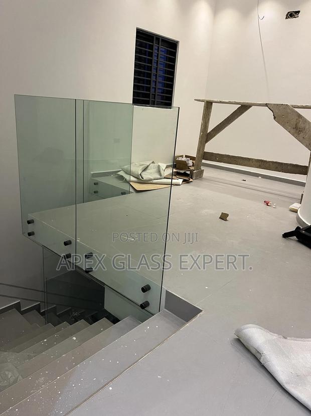 Glass Balustrade · Photo 2
