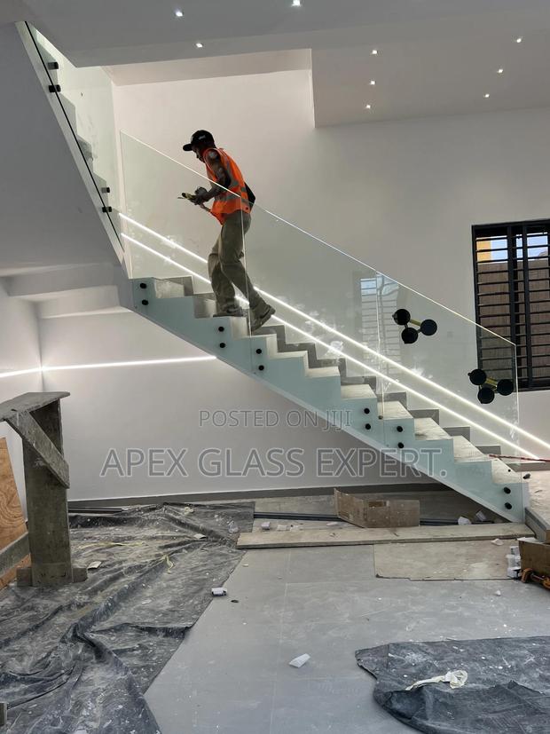 Glass Staircase · Photo 1