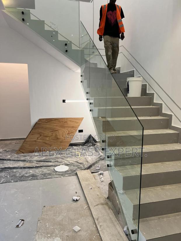 Glass Staircase · Photo 3