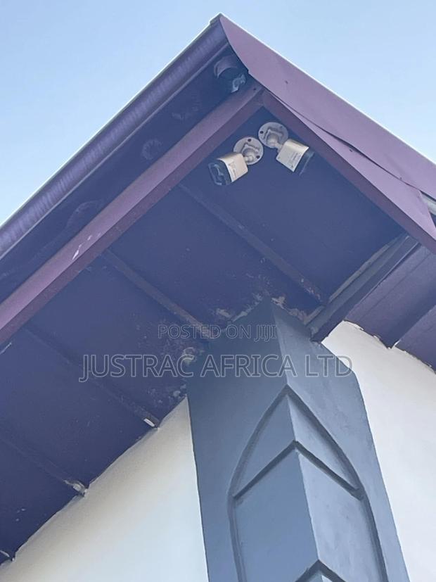 8 Lines Electric Fencing and CCTV · Photo 3