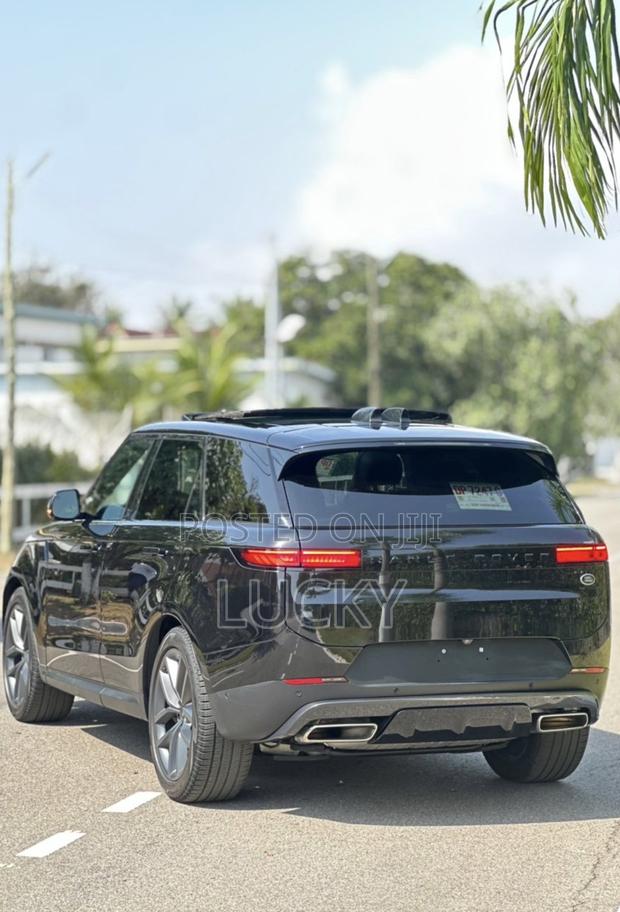 Land Rover Range Rover Sport P360 SE 4WD 2023 Black · Photo 2