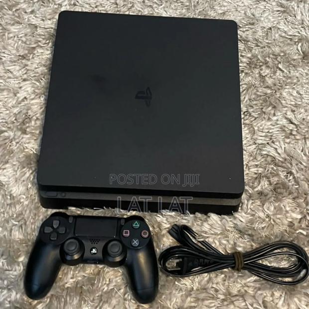 Ps4 Slin With 6 Games. Fc 27 Included · Photo 1