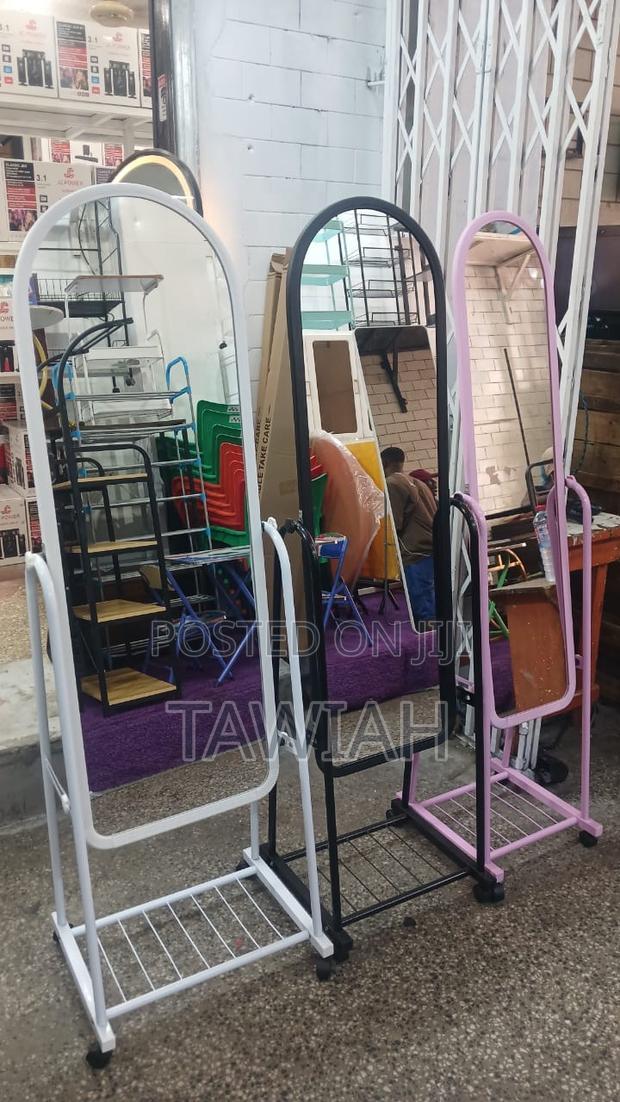 Dressing Mirror · Photo 1