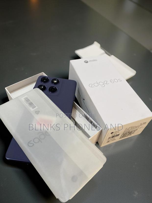 New Motorola Edge 60 256 GB Blue · Photo 1