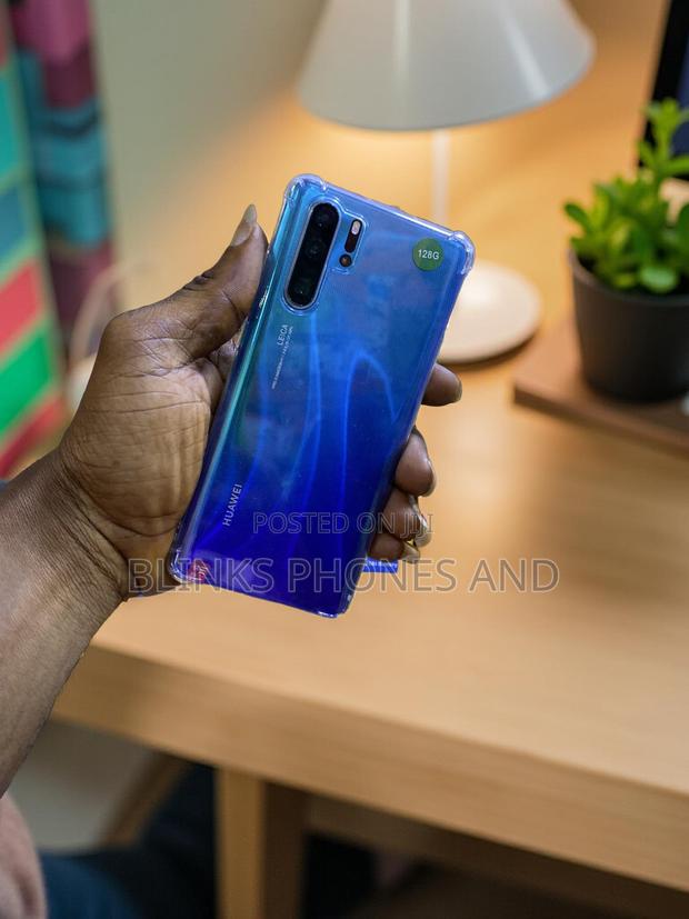 Huawei P30 Pro 128 GB Blue · Photo 2