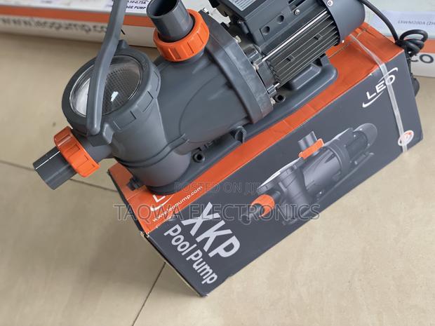 Xkp2204 Leo 3hp Swimming Pool Pump · Photo 1