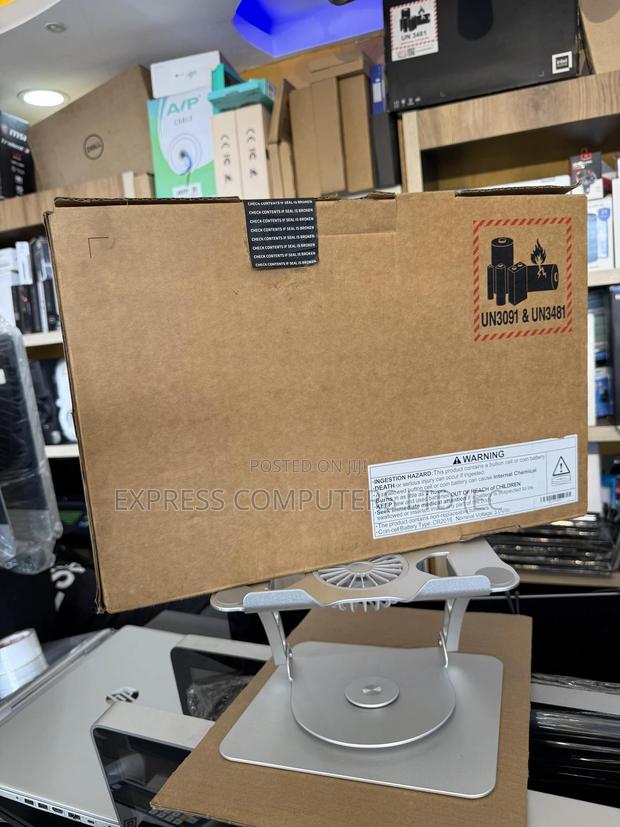 New Lenovo ThinkPad T14 G4 64GB Intel Core Ultra 7 SSHD (Hybrid) 2T · Photo 4