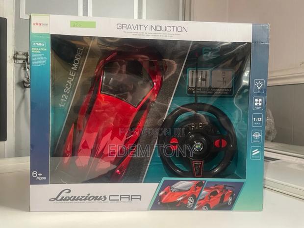 Gravity Induction Remote Control Car Toy · Photo 3