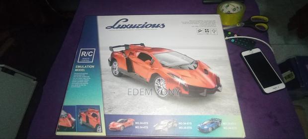 Gravity Induction Remote Control Car Toy · Photo 6