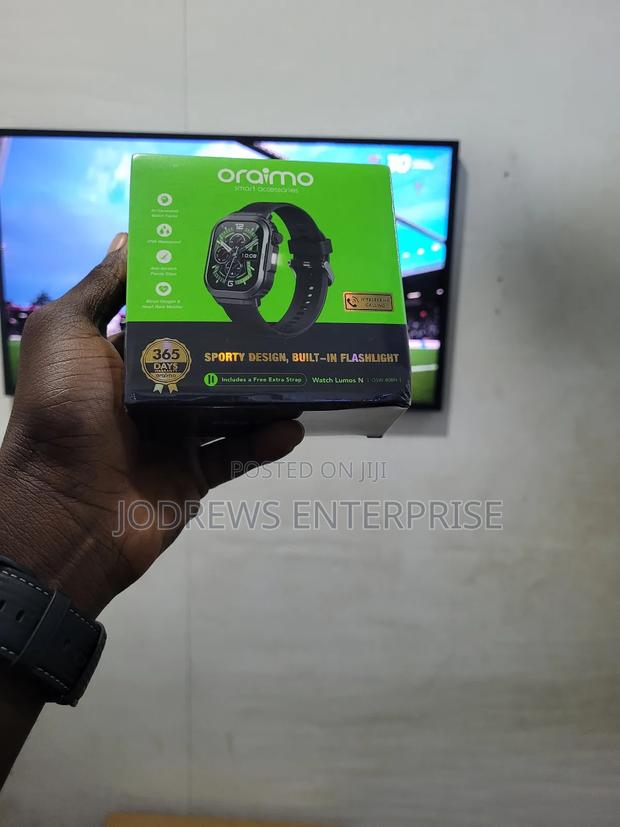 Oraimo Watch Lumos N 2.01" Hd Display Ip68 Smart Watch · Photo 1