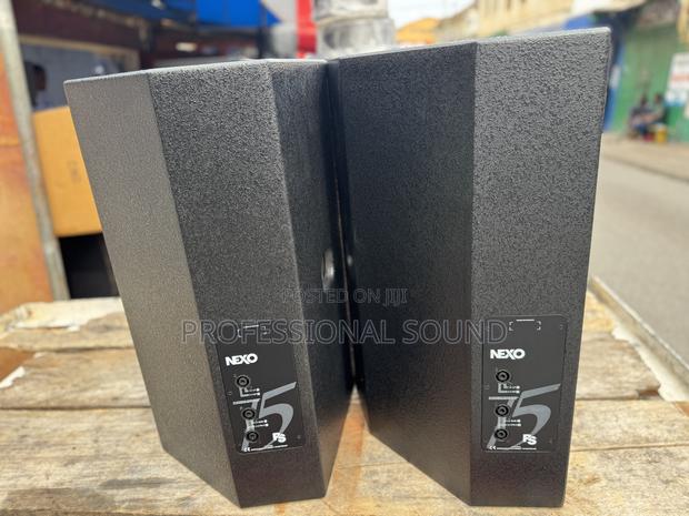 Pair of Nexo Ps15 Two-Way Passive Loudspeakers. · Photo 2