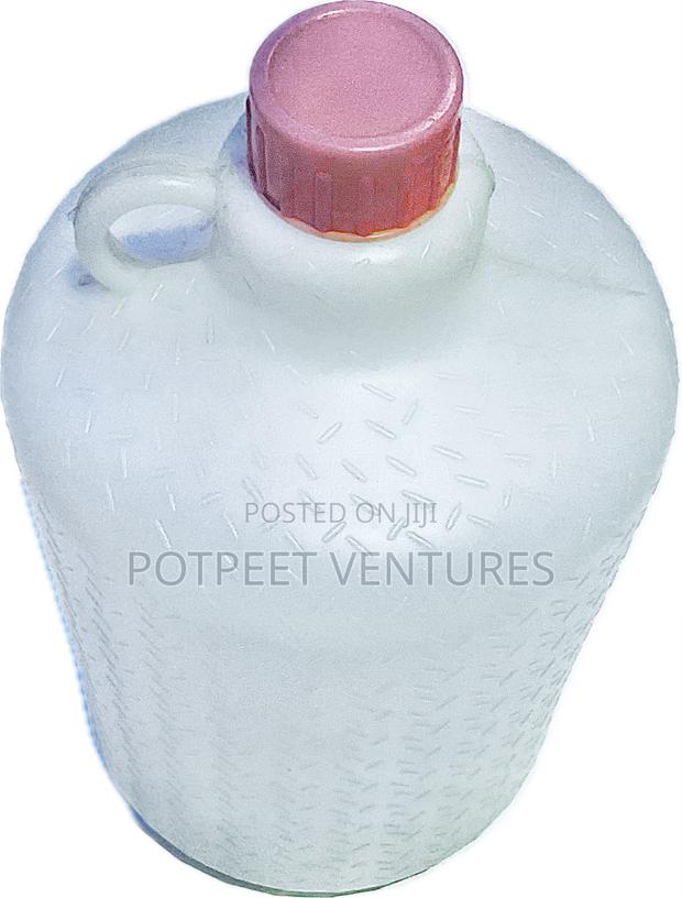 Quality Alcoholic Fresh Akpeteshie in Bottle Drinks,Gallon and Drum · Photo 2