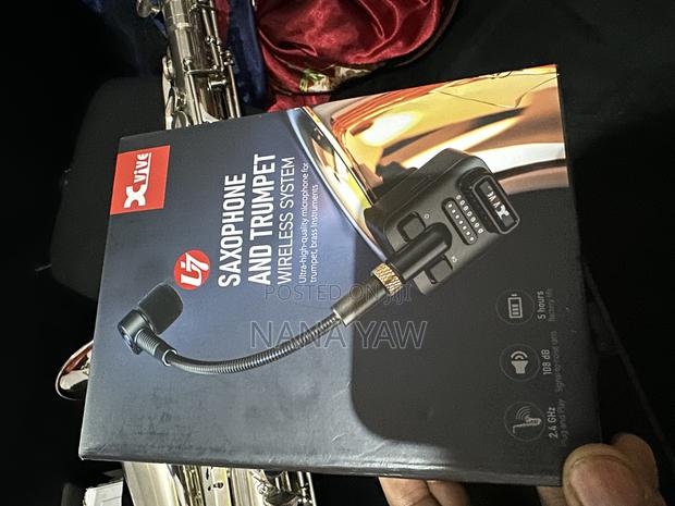 Xvive Wireless Saxophone Mic · Photo 1