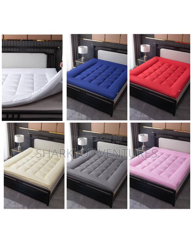King Size Foldable Mattress Topper · Photo 2
