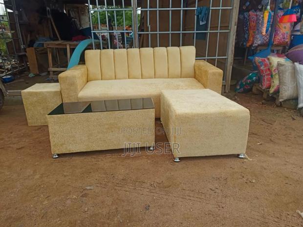 Quality Italian Cream Material Sofa · Photo 2