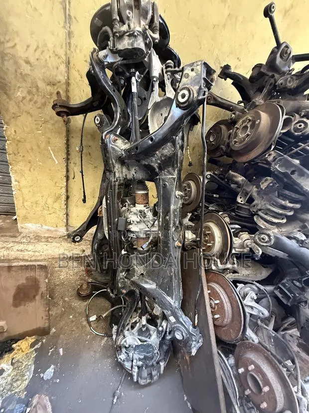 Honda CRV 2023,2024,2025,2026 Back Beam Complete · Photo 1
